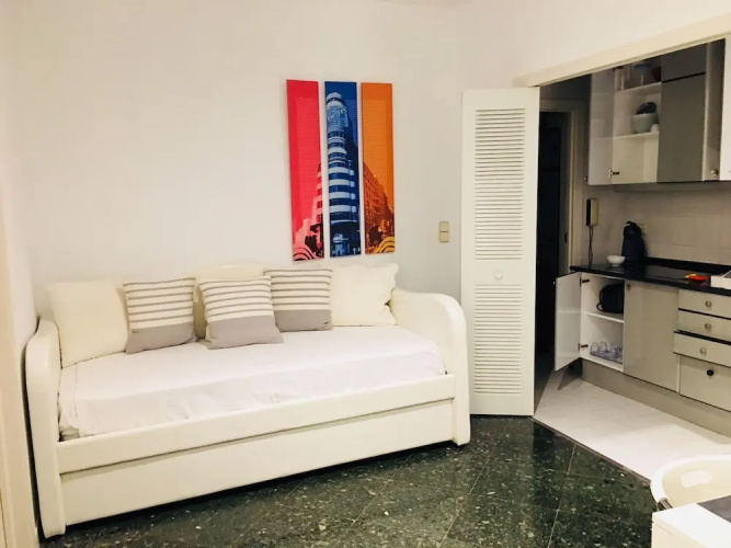 CIBELES Apartment (2BR 1BT)