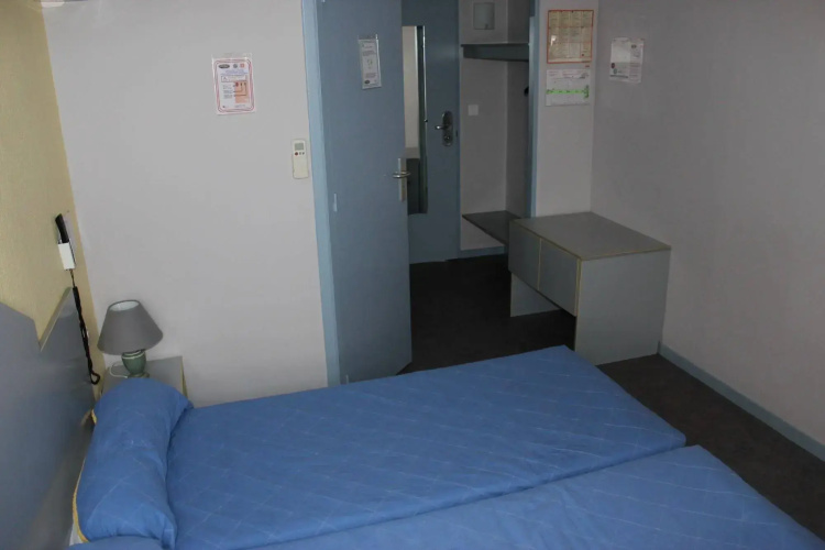 Crau Hotel