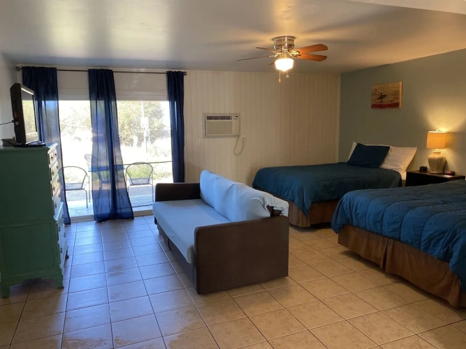 Quadruple Suite with balcony and with ocean view