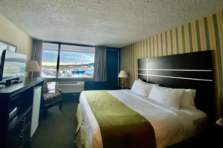 Ramada by Wyndham Whitecourt