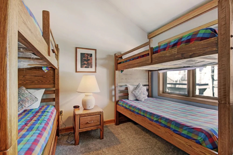 2725 Chateaux DMont by RedAwning