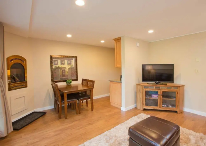 1BR Topnotch Condo