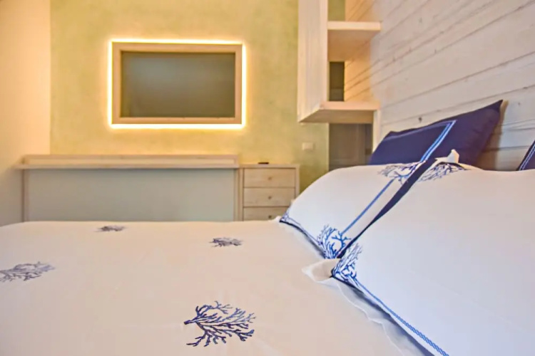 Hotel Eunymos - Trattoria Da Francesco Panarea