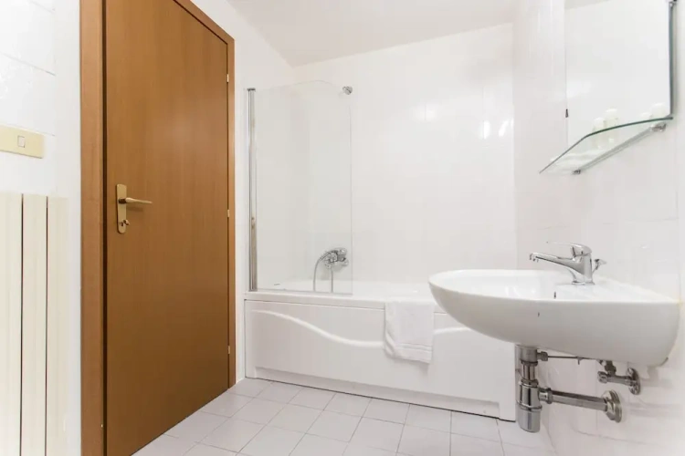 3 Bedrooms Premier Apartment