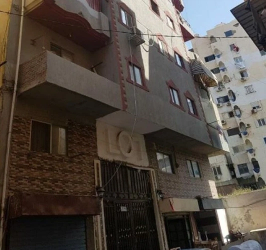 Females Only Host Is Woman Citycenter Near All
