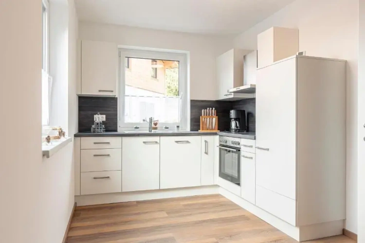 2 Bedrooms Cottage