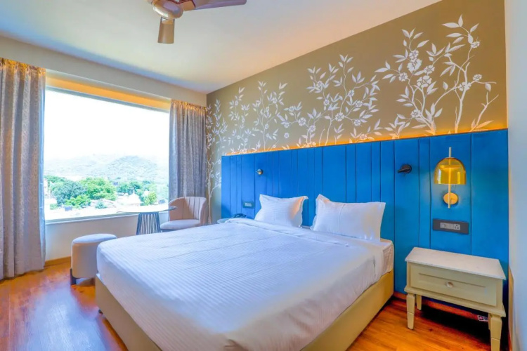 7 Apple Hotel Jal Mahal Jaipur