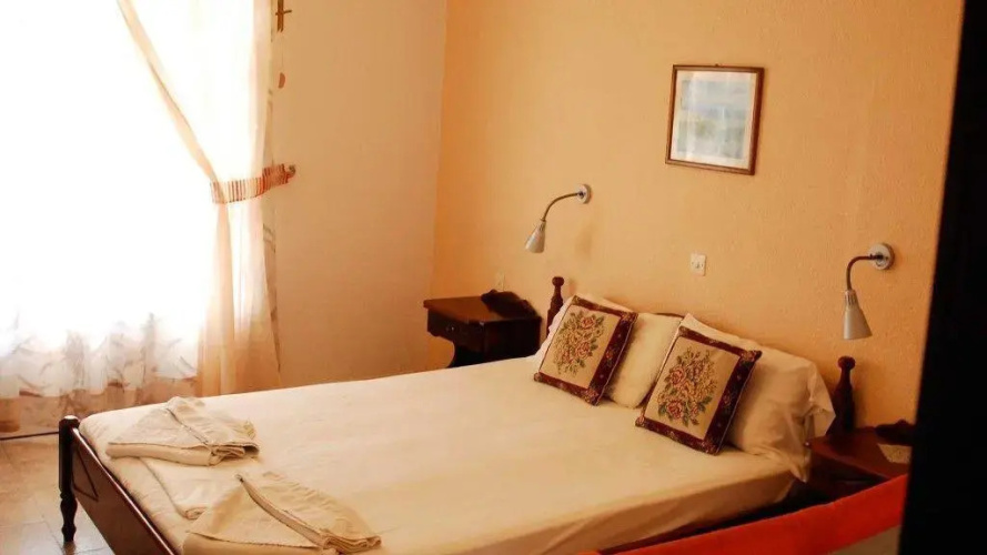 Villa-Nostos