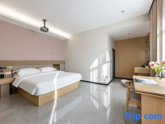 Premier room