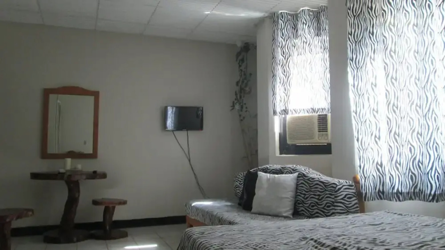 Zoobic Lodge