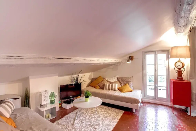 3 meynadier Apartment 1