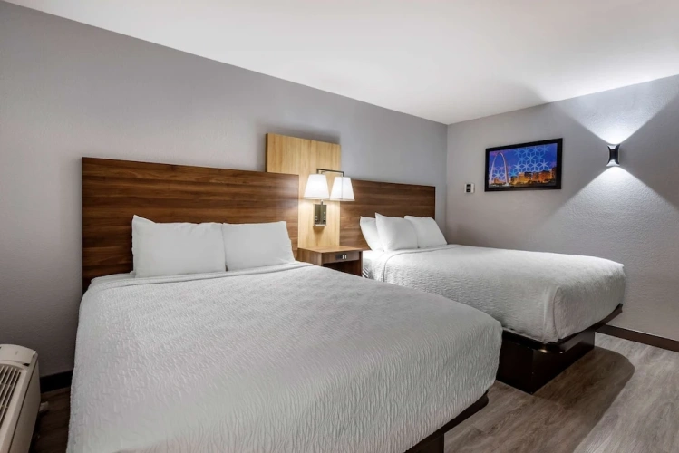 Quadruple Suite