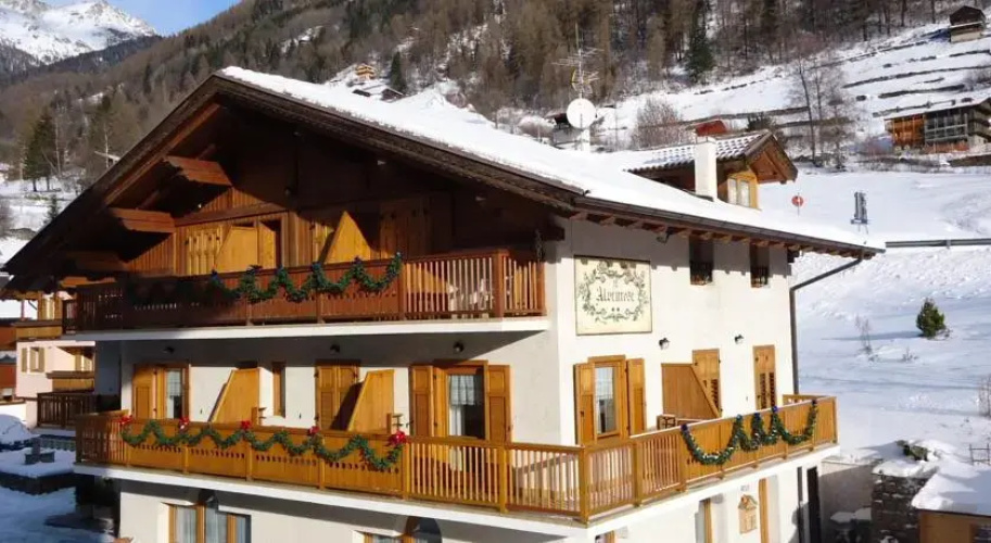 Alpen Hotel Rabbi