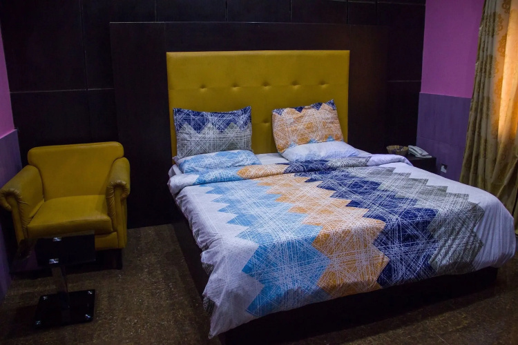 Paris Suites