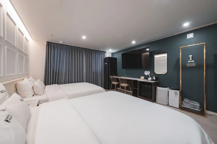 Guest rooms