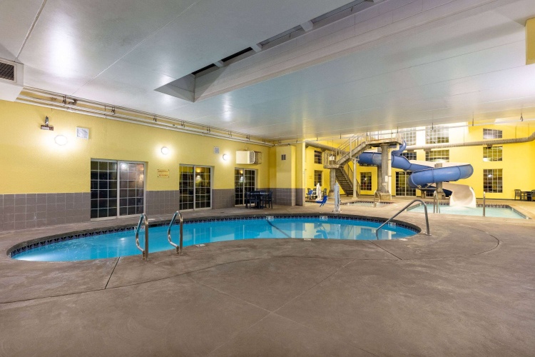 Ramada by Wyndham Spokane Airport photo 13