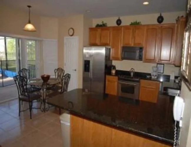 6 Bedrooms Family Cottage