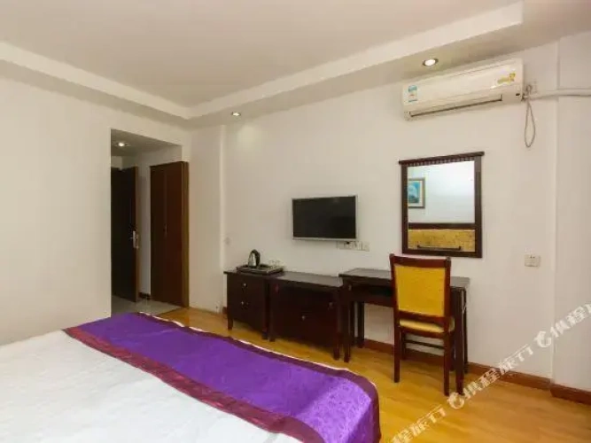 Deluxe Suite