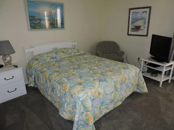 Horizon South by Book That Condo