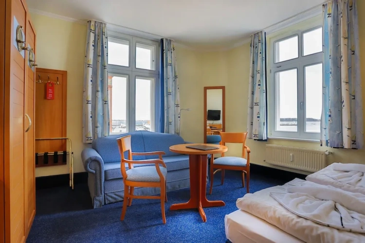 Standard Double room with ocean view
