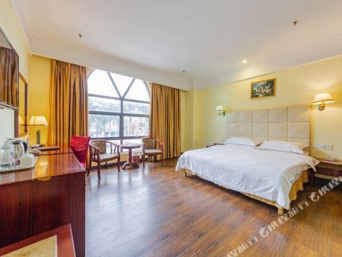 Deluxe Double Suite