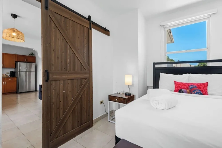 2 Bedrooms Apartment