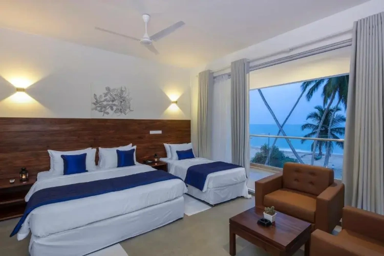 Deluxe Triple room with sea view