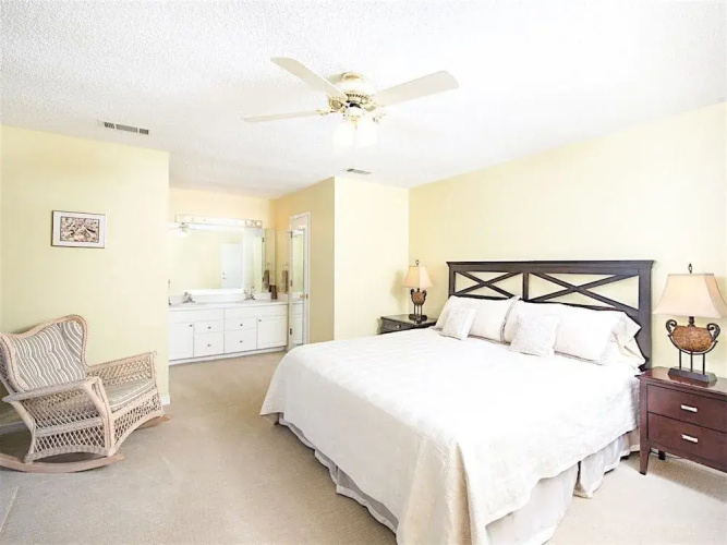 28561 Canal Rd Condo by RedAwning