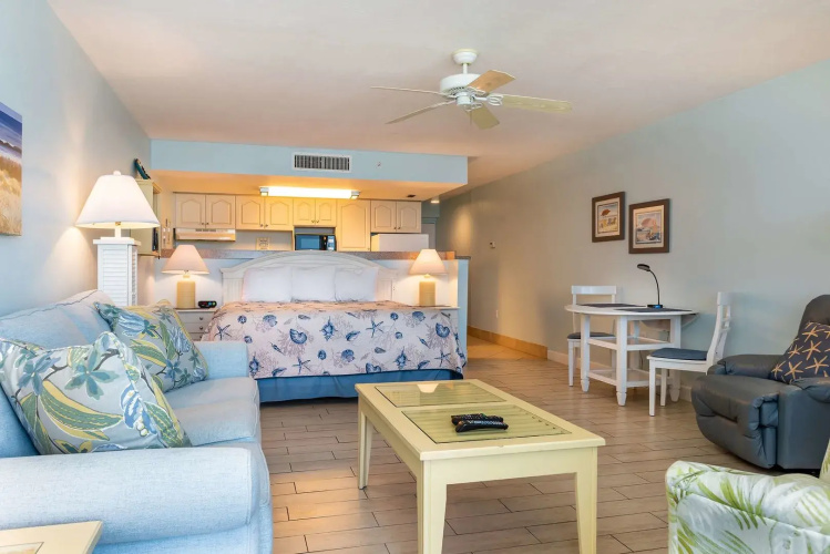 Casa Playa Beach Resort