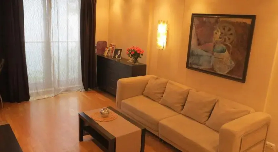 Abra Apartment