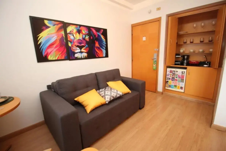 Flat 4 Estrelas Jardins