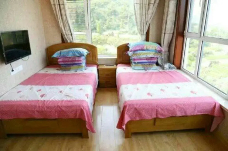 Qingdao Paradise Seaview Cottage