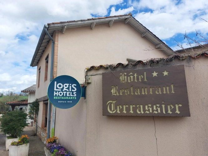 Logis Hôtels - Chez Terrassier - Hôtel et Restaurant