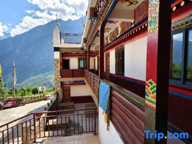 Regi Homestay in Danba County