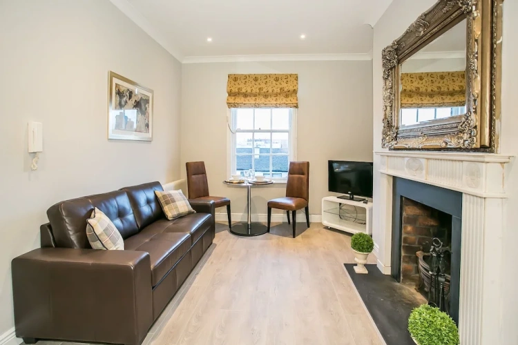 1 Bedroom Superior Apartment with city view