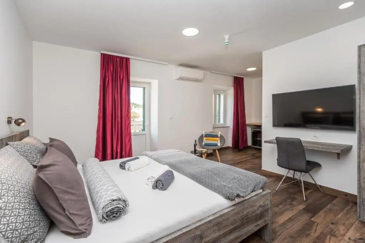 Deluxe Double room with balcony
