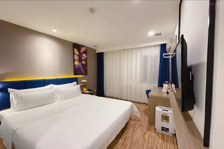 Premium Hotel (Beijing Madian Bridge Subway Station)