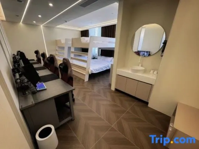Bed in Dorm