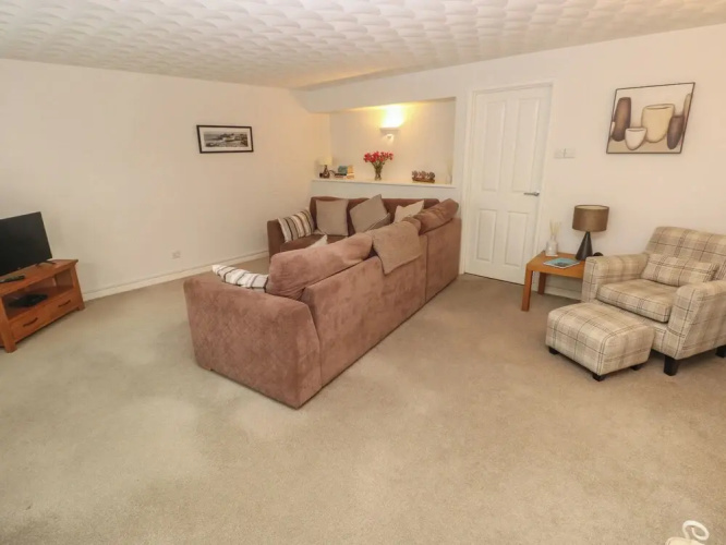 Flat 1