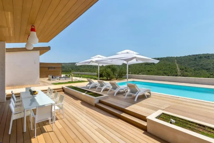 Deluxe Villa