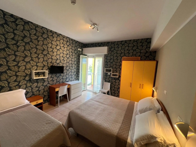 Hotel Lotus