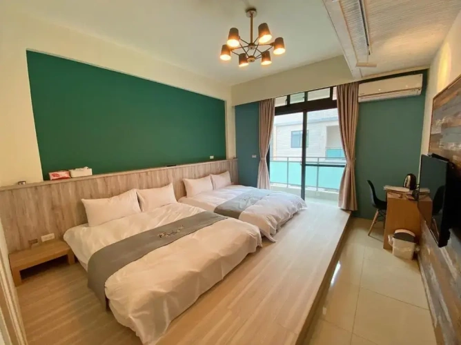 Standard Quadruple room with balcony
