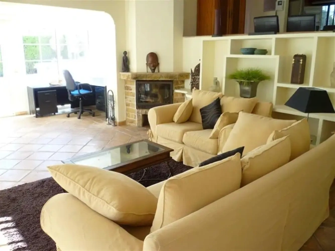 3 Bedrooms Villa