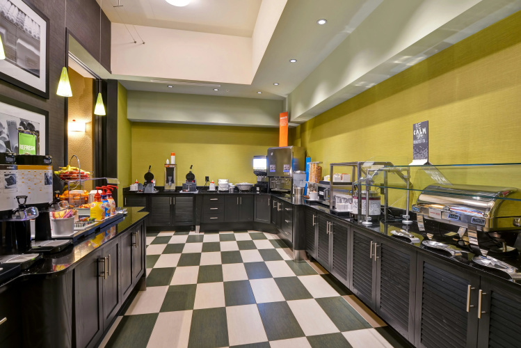Hampton Inn & Suites Raleigh/Crabtree Valley photo 34