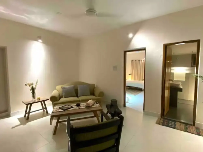 City Views Hotel With Housekeeping