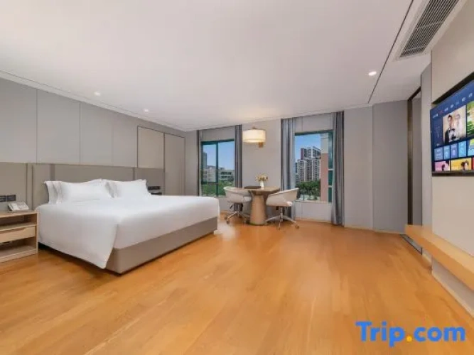 Deluxe Family Suite