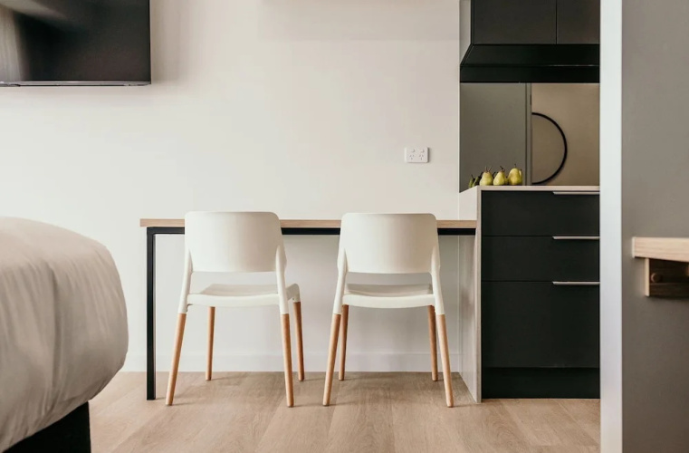 Met Apartments