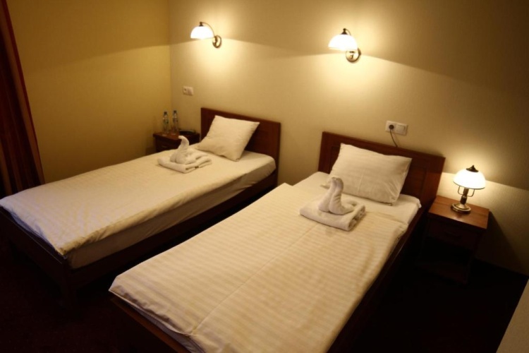 Economy Twin Attic room
