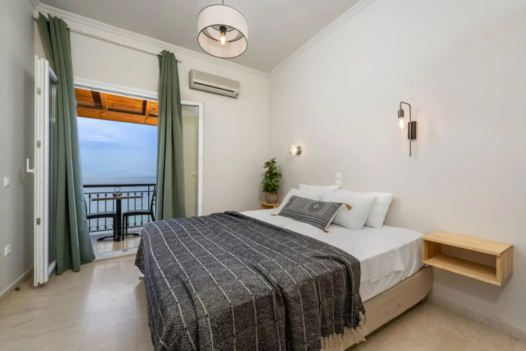 9 Muses Seaview Studios Corfu | Adults Only