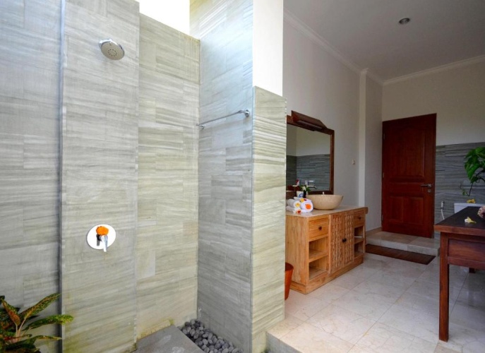 3 Bedrooms Villa